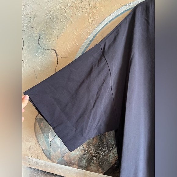 COS Modal Button Top - Picture 2 of 9